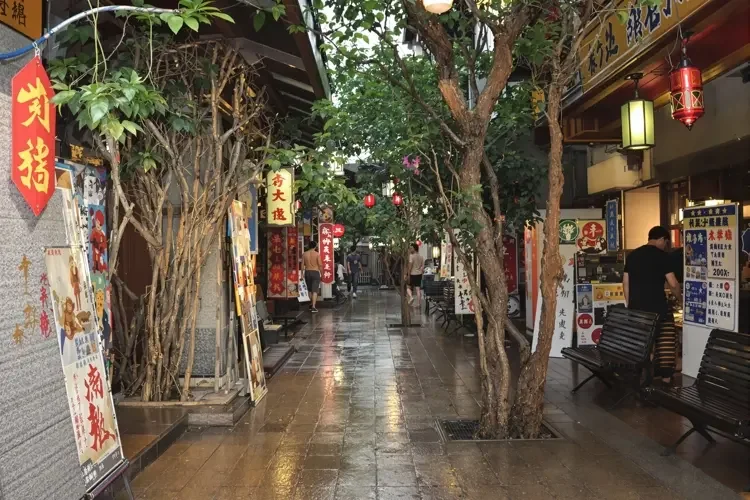 每日黑料大赛 - 知名制片人爆料选角潜规则，圈内人士集体沉默